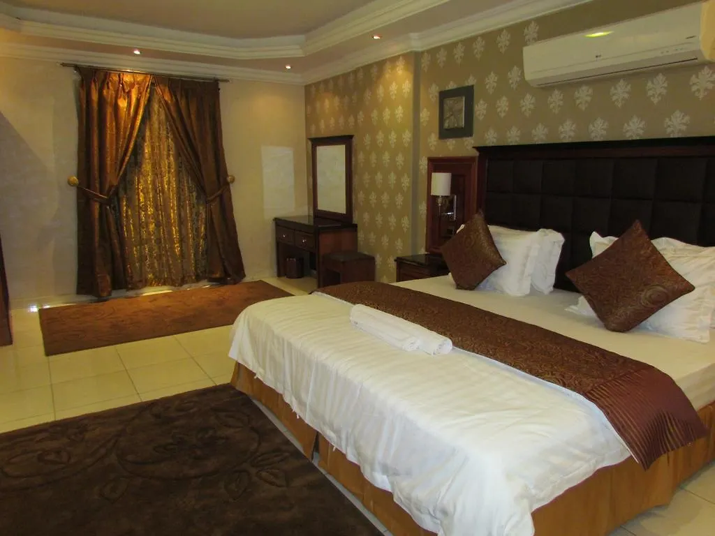 Happy Beach Al Salamah Aparthotel